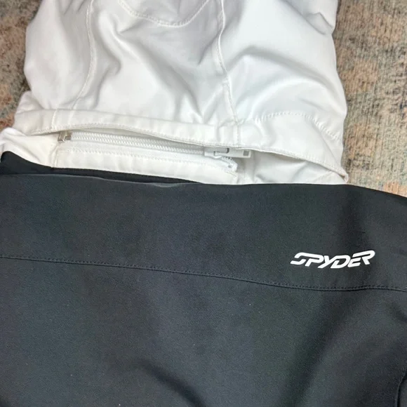 SPYDER Lola Ski Snowboarding Jacket Black & White with Colorful Accents - kid 12 - Picture 16 of 16